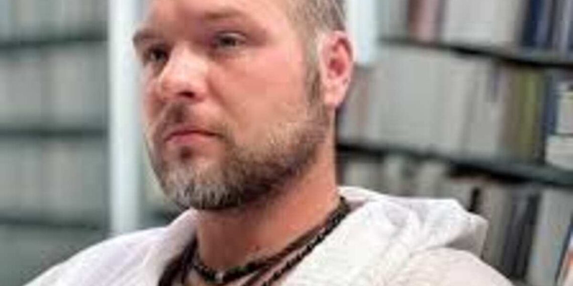 How Billy Coull ‘conned’ kids by using AI generated images to sell ‘immersive’ experience, sold Chat-GPT authored novels on Amazon, and faced backlash for cancelling Santa grotto