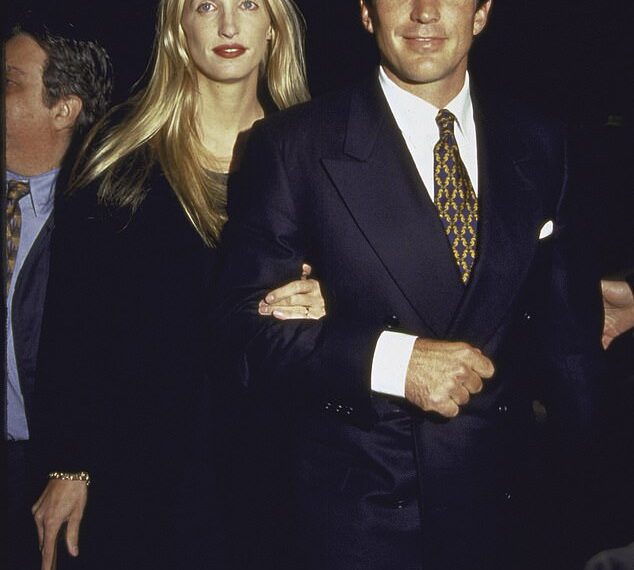 The ugly early days of JFK Jr’s romance with Carolyn Bessette and his callous act that drove the pair to the brink The ugly early days of JFK Jr’s romance with Carolyn Bessette and his callous act that drove the pair to the brink