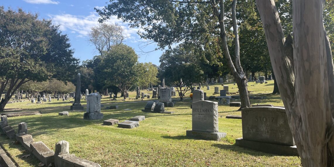 Memphis Flyer | Elmwood Cemetery Hosts Writing Contest Memphis Flyer | Elmwood Cemetery Hosts Writing Contest