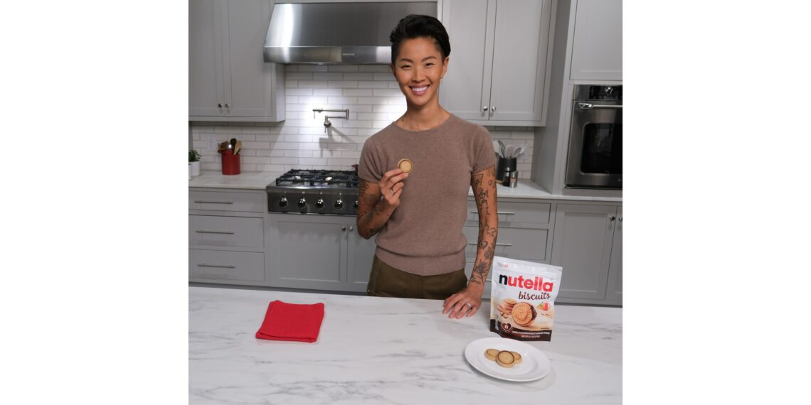 Nutella® #BiscuitsNBesties celebrates book clubs and other groups that bring people together