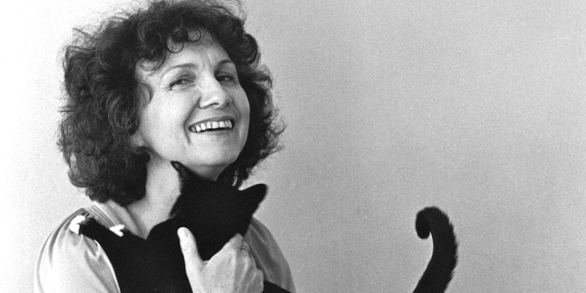 Obituary: Alice Munro Reinvigorated the Short Story