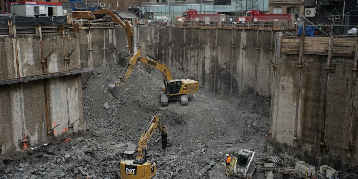 Canada’s per capita output drops 7% below trend, new Statscan report says