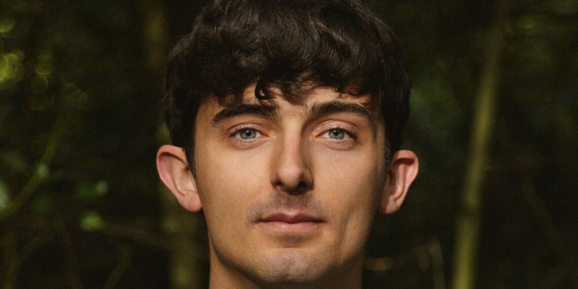 The Bookseller – News – Thomas Halliday to adapt his hit adult non-fiction on pre-history for the kid’s market