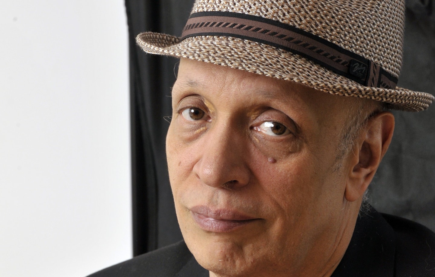 Review of Walter Mosley’s Easy Rollins mystery, Farewell, Amethystine