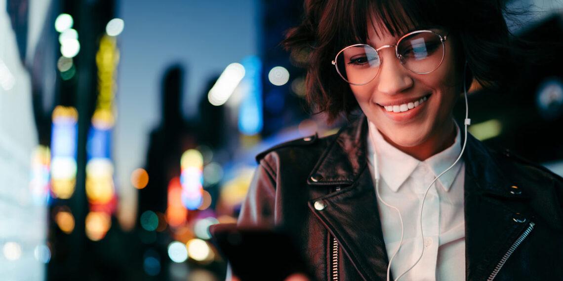 Top 5 Tech Podcasts and Books To Educate Yourself in 2024