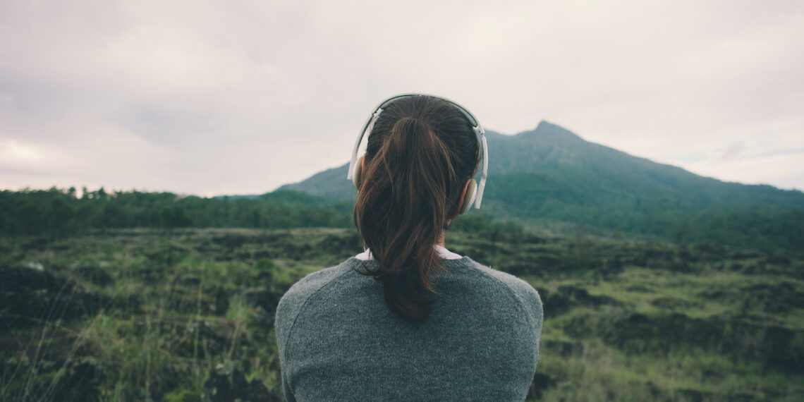 The Bookshelf: Audiobooks and the Recovery of Leisure Reading The Bookshelf: Audiobooks and the Recovery of Leisure Reading