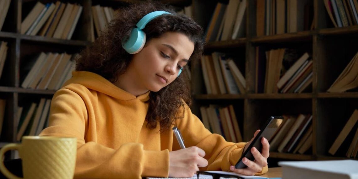 10 of the best literary podcasts for book lovers | London Evening Standard