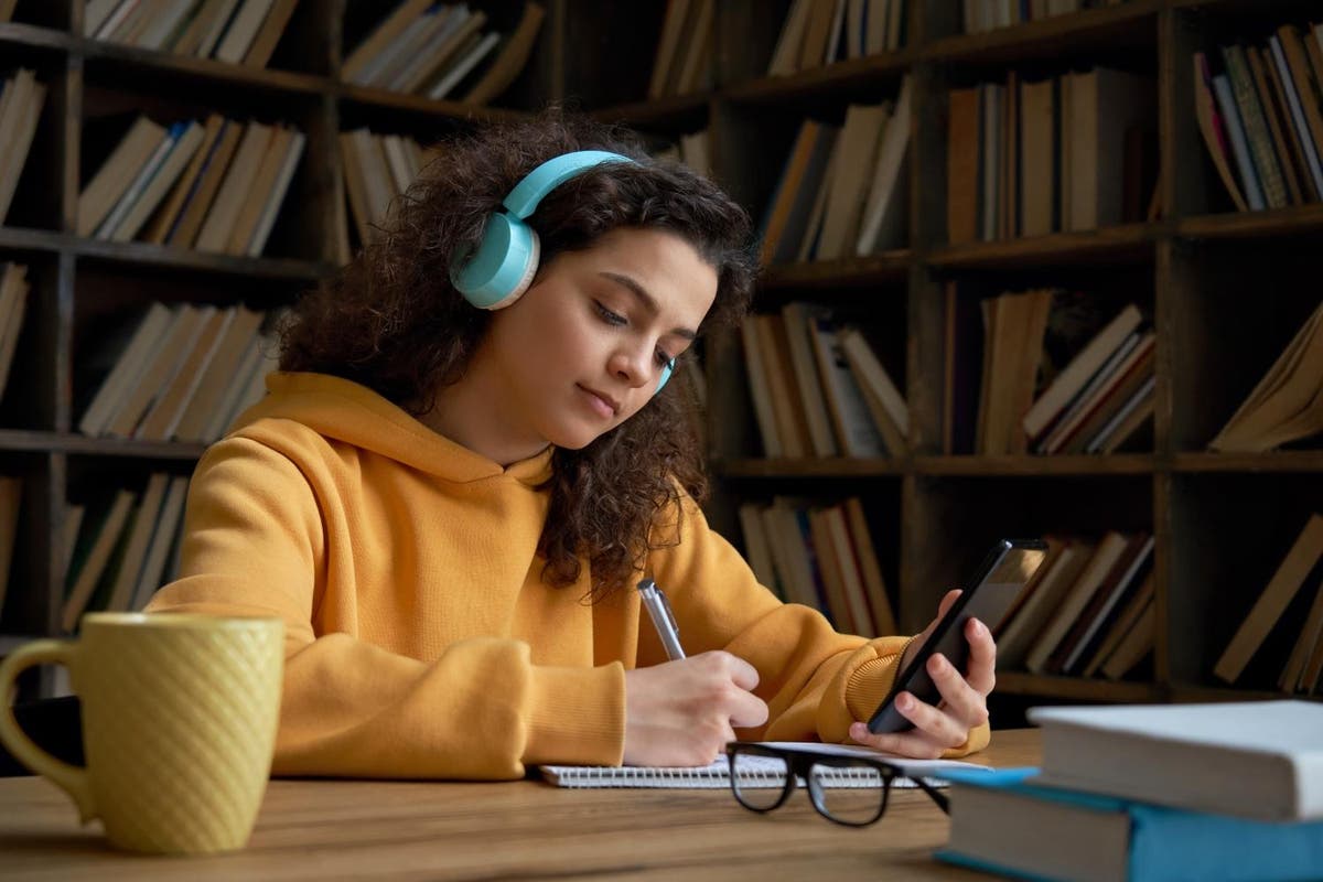10 of the best literary podcasts for book lovers | London Evening Standard