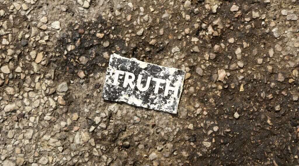 3 in 4 US adults can discern real political news headlines from fake ones