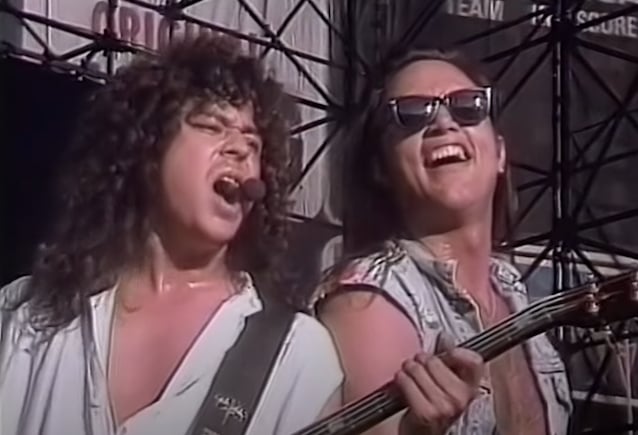 New QUEENSRŸCHE Book ‘Roads To Madness: The Touring History Of Queensrÿche (1981-1997)’ Now Available New QUEENSRŸCHE Book ‘Roads To Madness: The Touring History Of Queensrÿche (1981-1997)’ Now Available