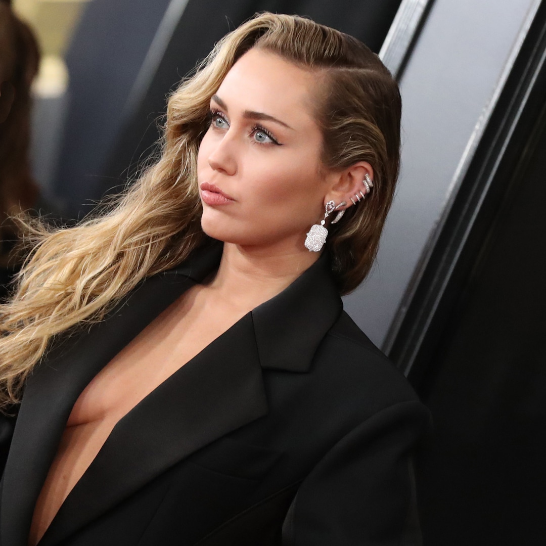 Miley Cyrus Talks Love, Drugs & Children’s Books on Joe Rogan Podcast Miley Cyrus Talks Love, Drugs & Children’s Books on Joe Rogan Podcast