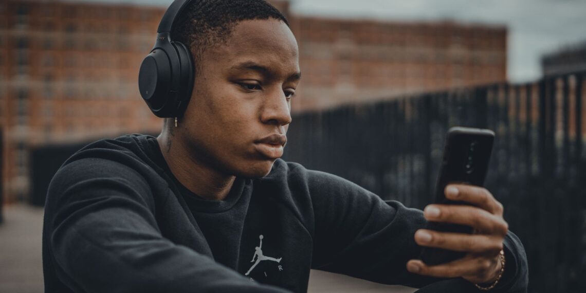 How to find and use your monthly ebook allowance