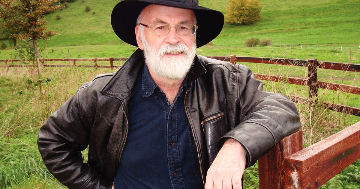 With Fading Memory, Terry Pratchett Revisits ‘Carpet People’