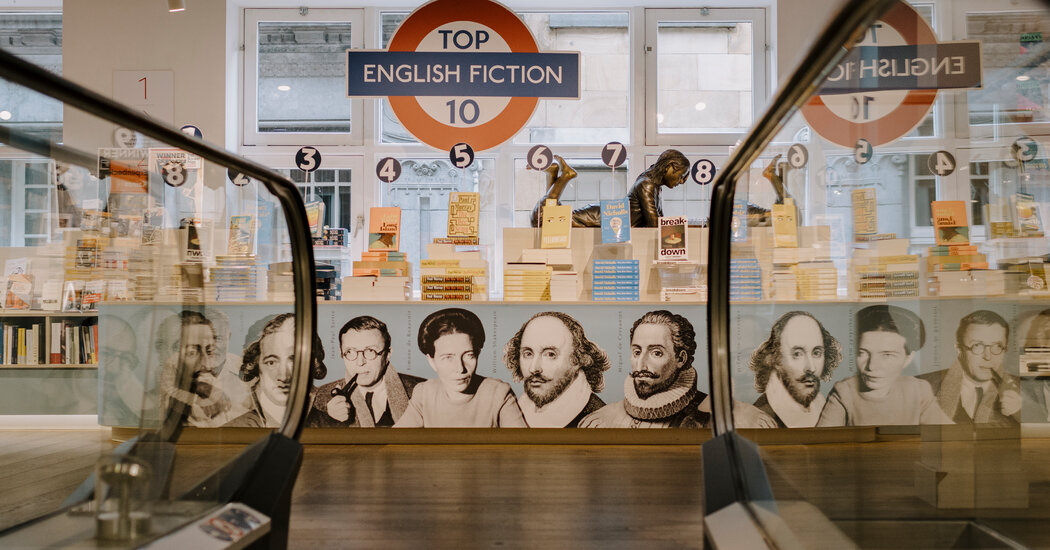 English-Language Books Are Filling Europe’s Bookstores. Mon Dieu! English-Language Books Are Filling Europe’s Bookstores. Mon Dieu!