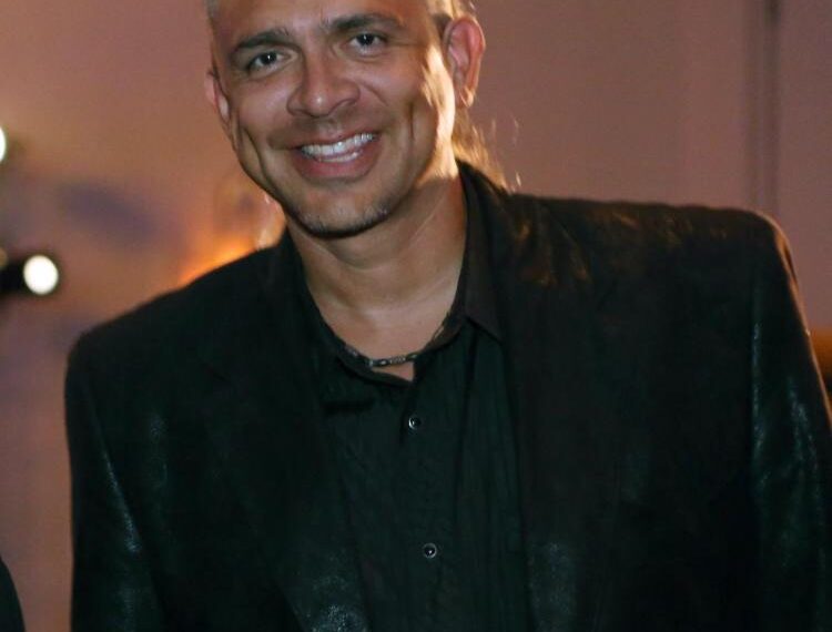 How to pen that novel: ‘Put your heart’s blood on the page’ | Colorado Arts and Sciences Magazine How to pen that novel: ‘Put your heart’s blood on the page’ | Colorado Arts and Sciences Magazine