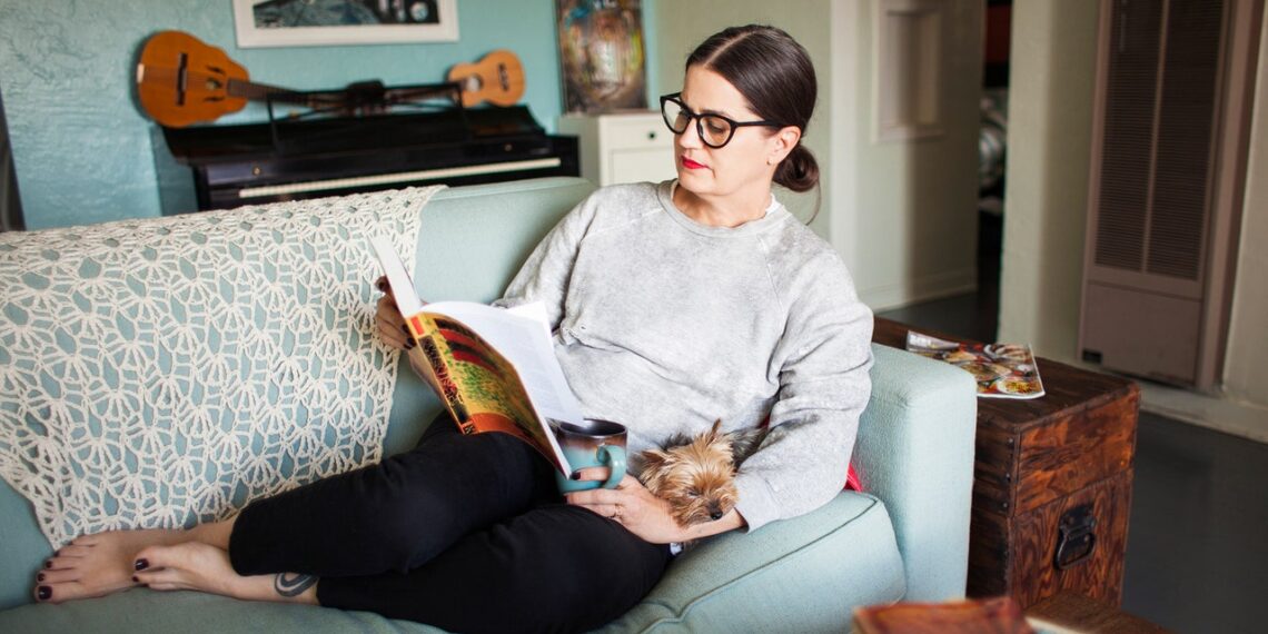 Bookstagram Is Fueling an Unnerving Trend Bookstagram Is Fueling an Unnerving Trend