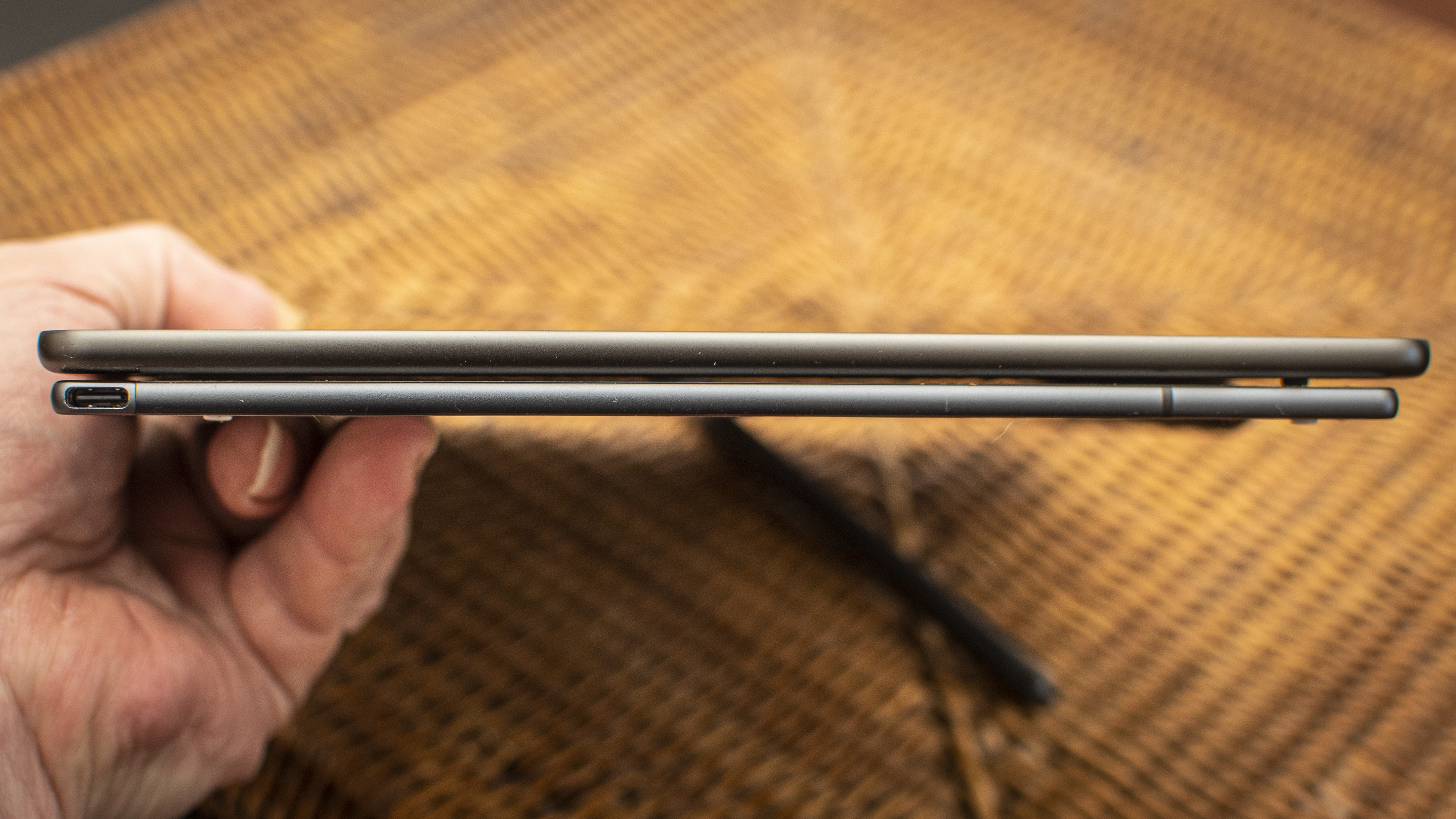 Kindle Scribe and reMarkable 2 e ink writing tablets