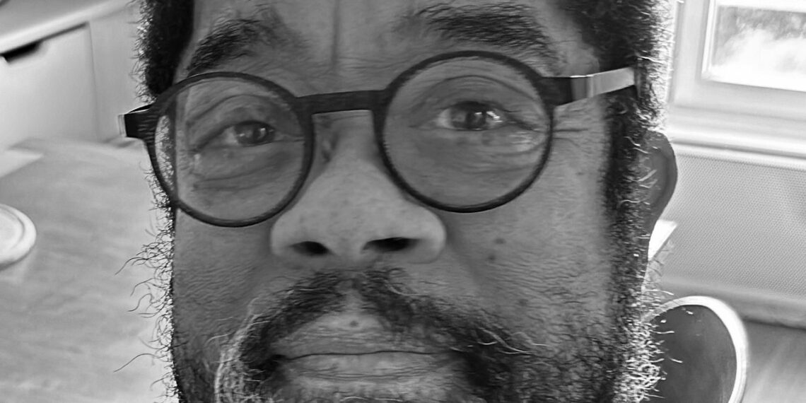 André Alexis Reads Alice Munro