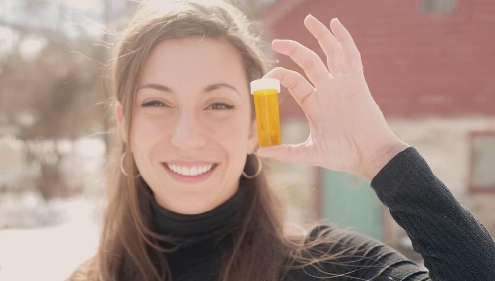 Greenpoint Author Julia Hotz Debuts New Book, “The Connection Cure,” at Word Bookstore