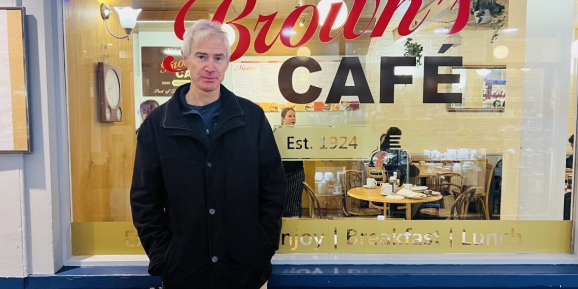 Oxford crime writer Simon Mason on new book ‘Lost And Never Found’, plans for a TV series, Ox Lit Fest, and Mick Herron Q&A launch!