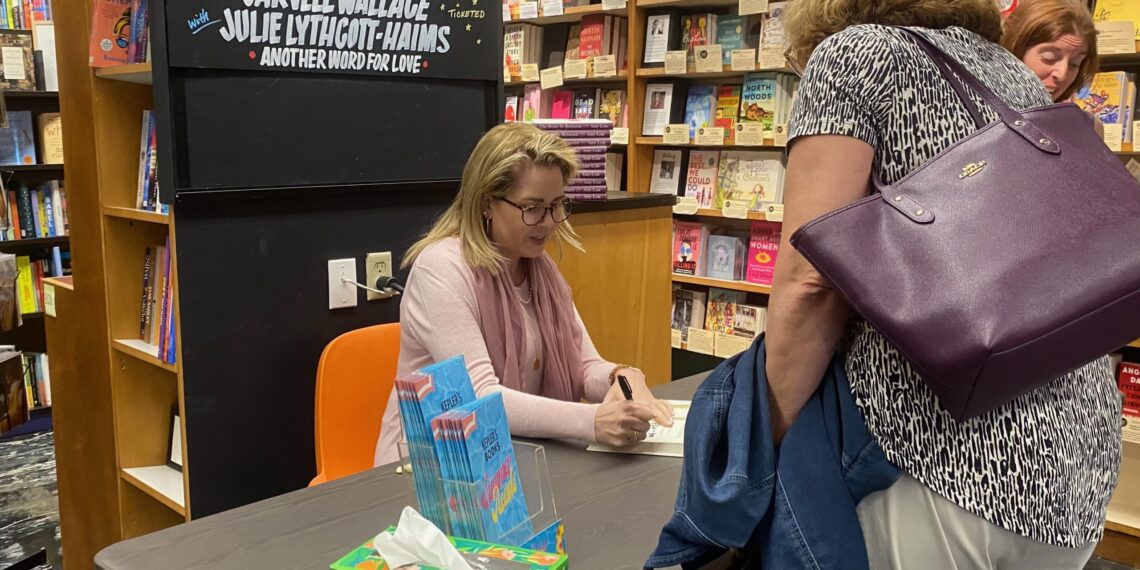 Palo Alto author talks cancer as a single mother in her new book