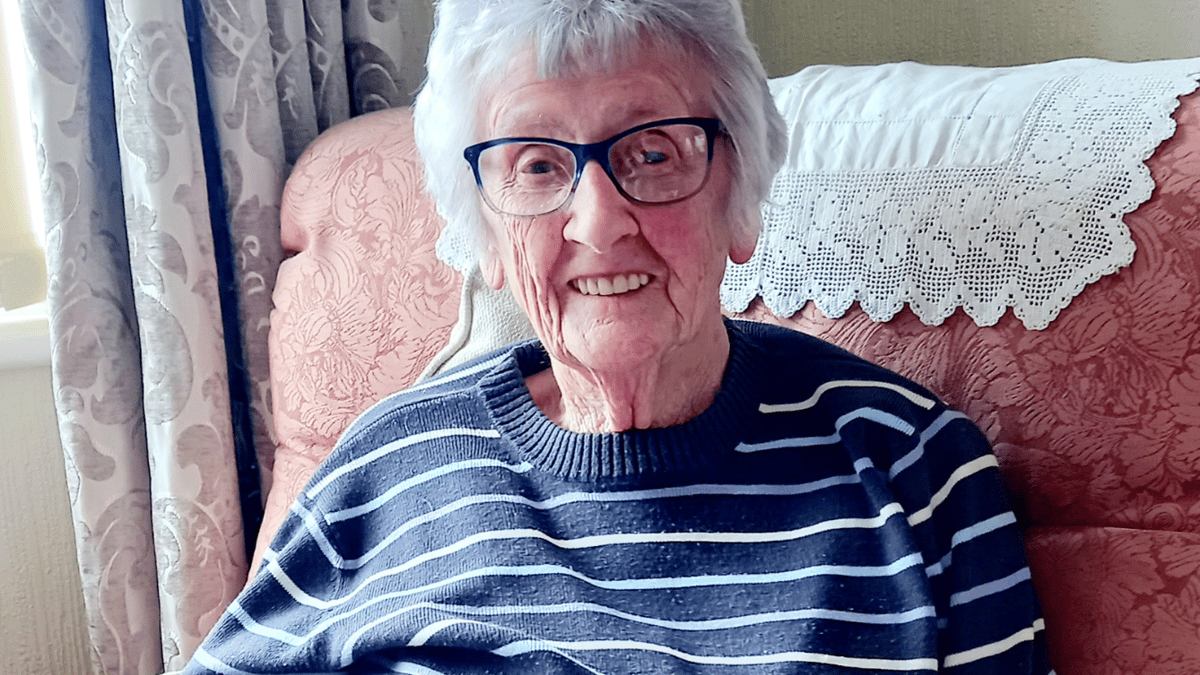 College student, 92, launches latest novel College student, 92, launches latest novel