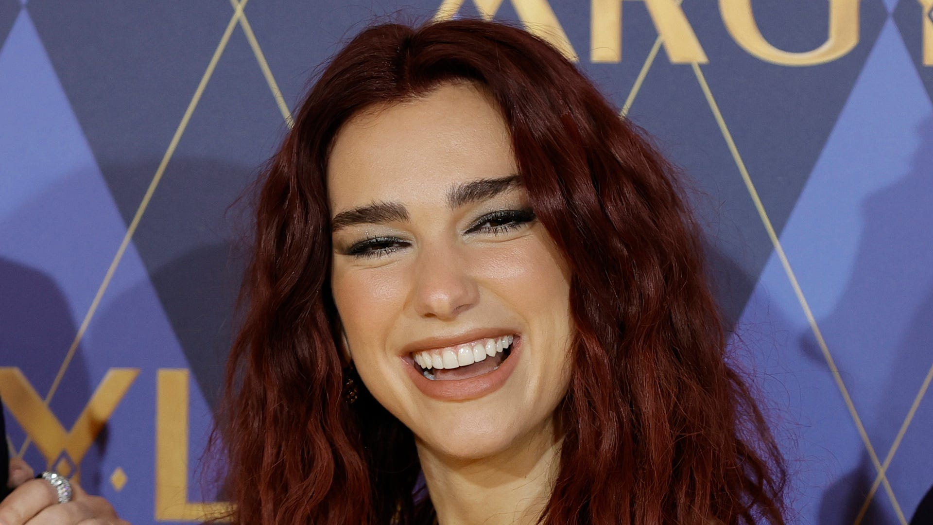 Dua Lipa has her own book club, so now we’re in a book club Dua Lipa has her own book club, so now we’re in a book club