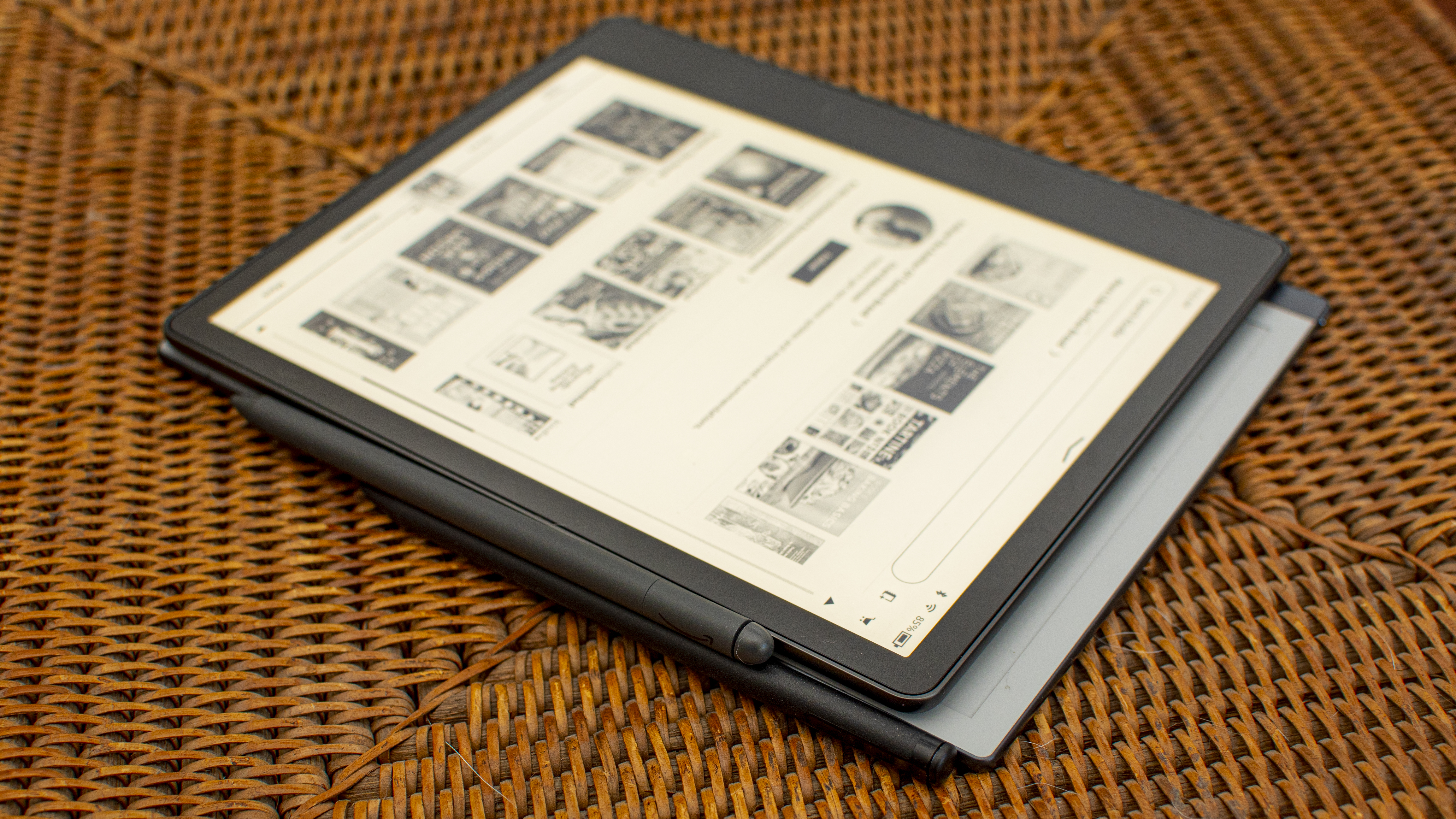 Kindle Scribe and reMarkable 2 e ink writing tablets