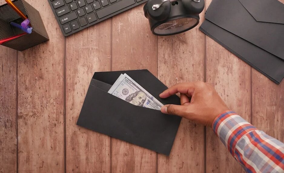 How to Make Passive Income on Amazon in 2024