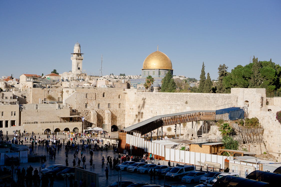 One on One: Lift Up Your Gates and Sing — A New Book About Jerusalem One on One: Lift Up Your Gates and Sing — A New Book About Jerusalem