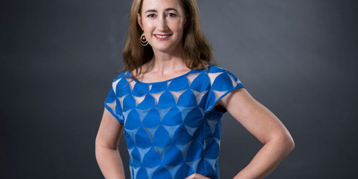 Sophie Kinsella Announces New Novella ‘What Does It Feel Like?’