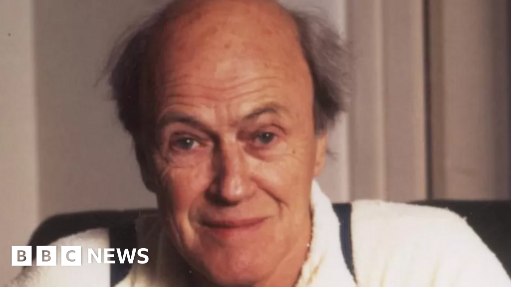 Harry Potter: Publisher inspired by working with Roald Dahl Harry Potter: Publisher inspired by working with Roald Dahl