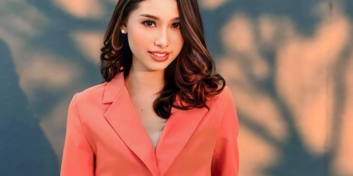 Poet Adriana Ghafar on the power of poetry to uplift women