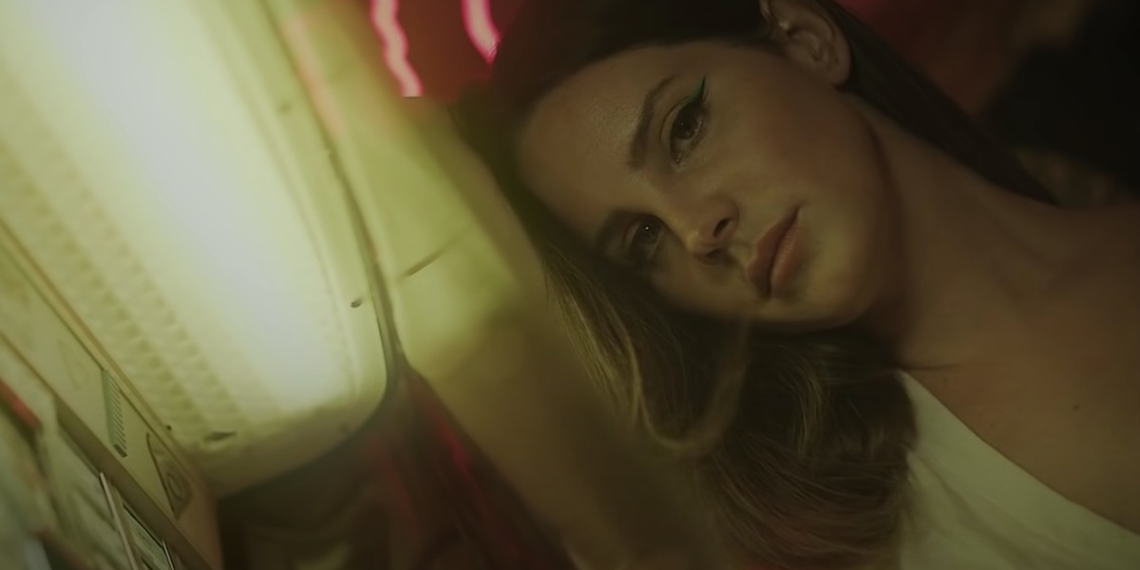 We Got Two Poets to Review Lana Del Rey’s New Poetry Collection