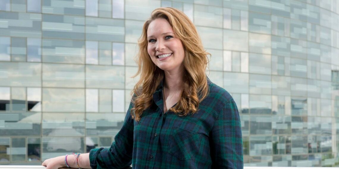 BookTok’s Sarah J. Maas Has Sold Almost 5 Million Books In 2024 BookTok’s Sarah J. Maas Has Sold Almost 5 Million Books In 2024