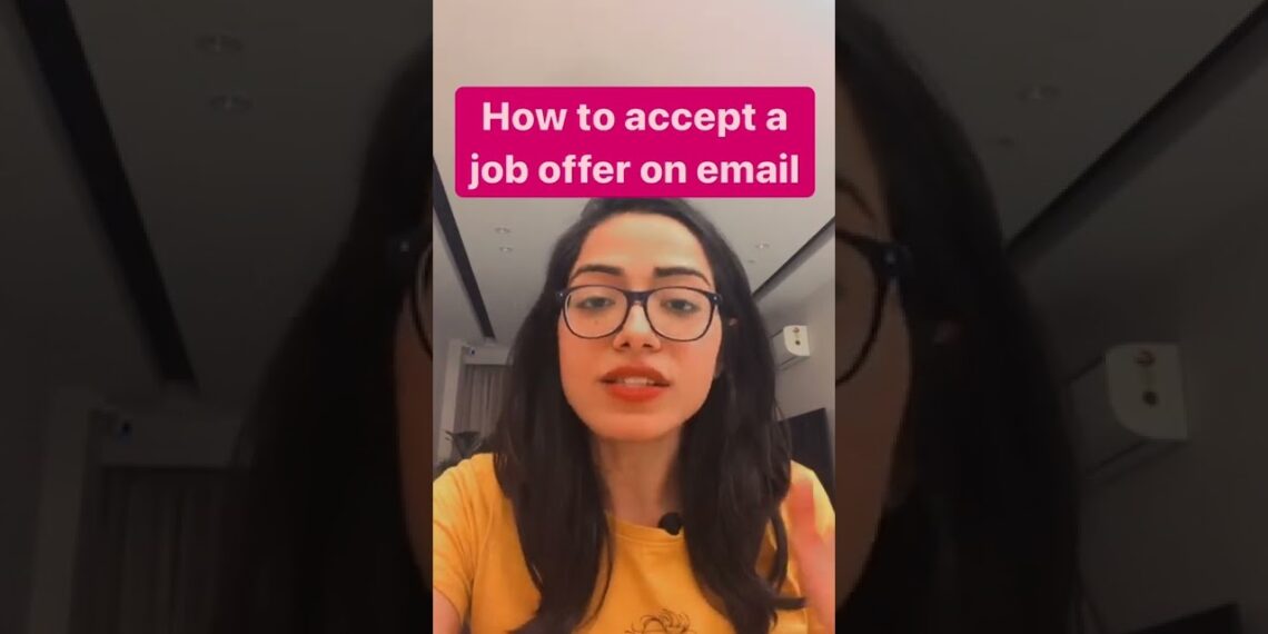 How to accept a job offer on email #shorts #interview #interviewtips #careeradvice #careergrowth