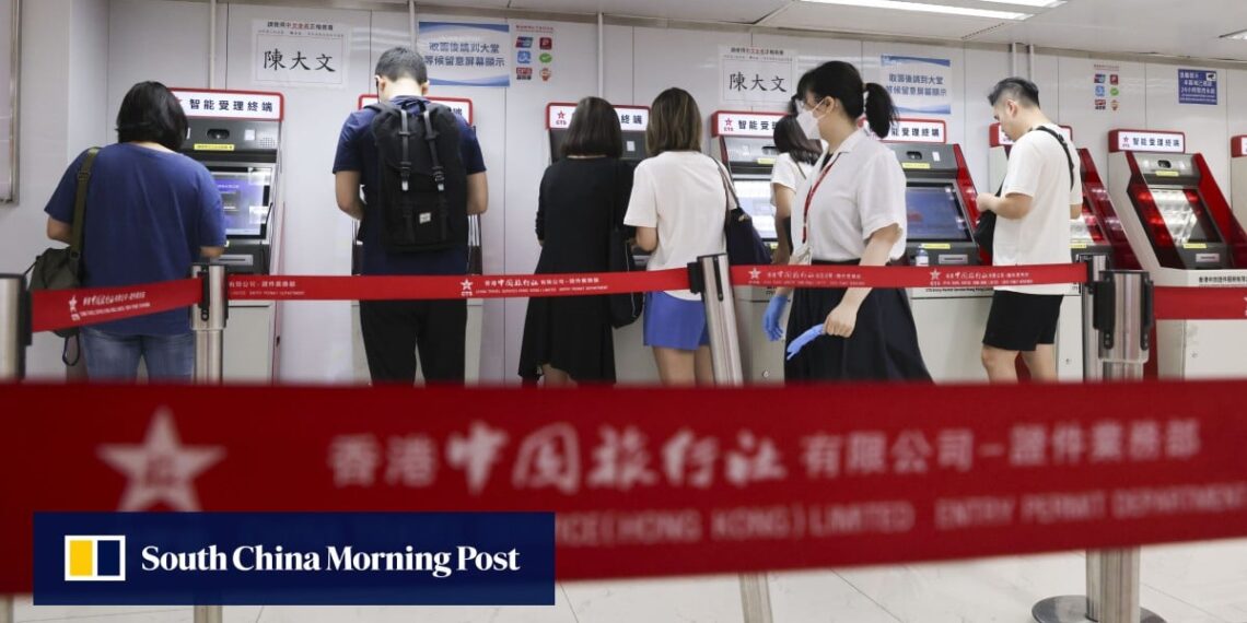 Hong Kong permanent residents book up service centre to get new mainland travel permit Hong Kong permanent residents book up service centre to get new mainland travel permit