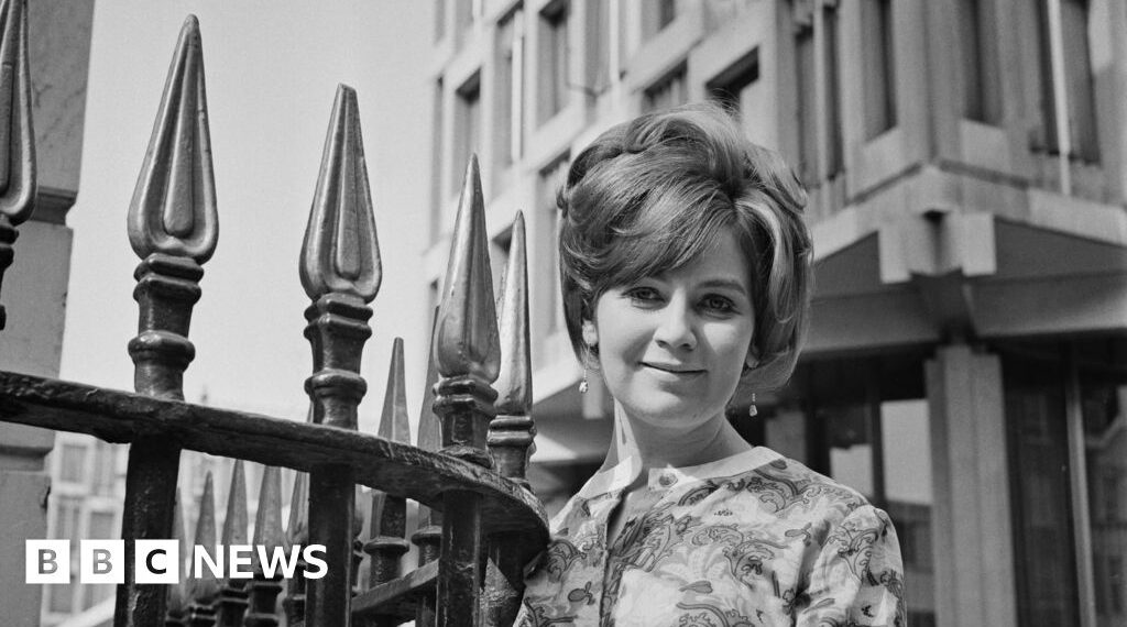 Obituary: Edna O’Brien, the controversial Irish novelist