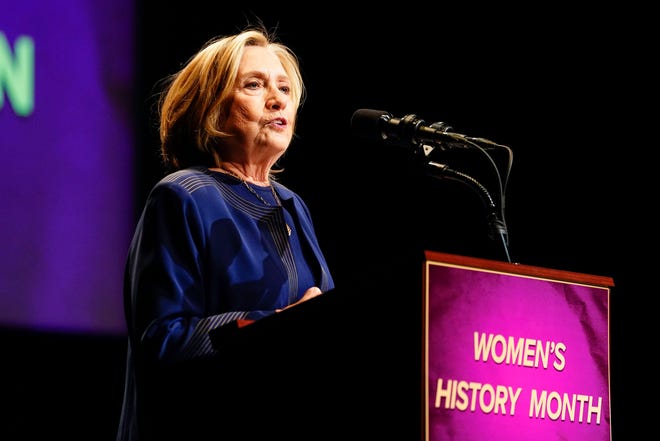 Hillary Clinton adds Oct. 28 Detroit stop to national new book tour Hillary Clinton adds Oct. 28 Detroit stop to national new book tour