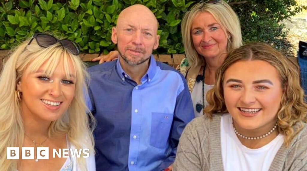 Bowel Cancer: ‘Dad hoped telling his story could save others’ Bowel Cancer: ‘Dad hoped telling his story could save others’