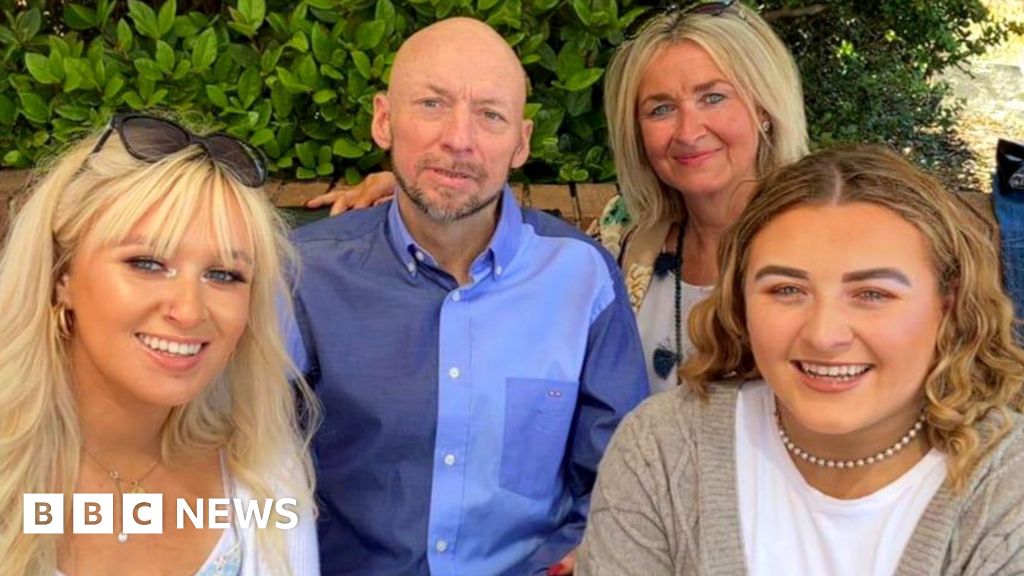 Bowel Cancer: ‘Dad hoped telling his story could save others’ Bowel Cancer: ‘Dad hoped telling his story could save others’