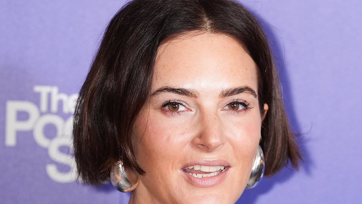 How to Fail host Elizabeth Day joins forces with literary heavyweights for new ‘podclass’ on how to write a book How to Fail host Elizabeth Day joins forces with literary heavyweights for new ‘podclass’ on how to write a book