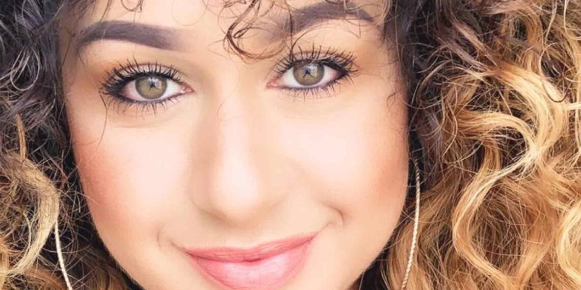 The Bookseller – Rights – Black & White scoops poetry collection from ‘social media sensation’ Havva Ramadan