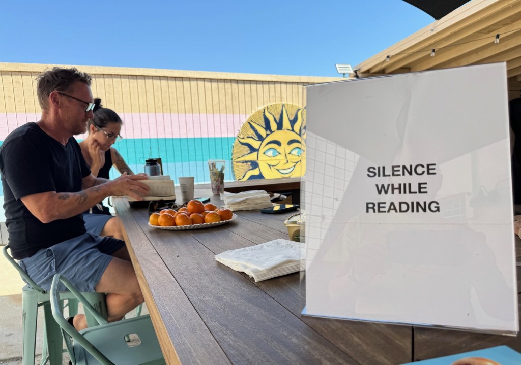 Silent Book Clubs, which put focus on reading, launch in Inland Empire – San Bernardino Sun Silent Book Clubs, which put focus on reading, launch in Inland Empire – San Bernardino Sun