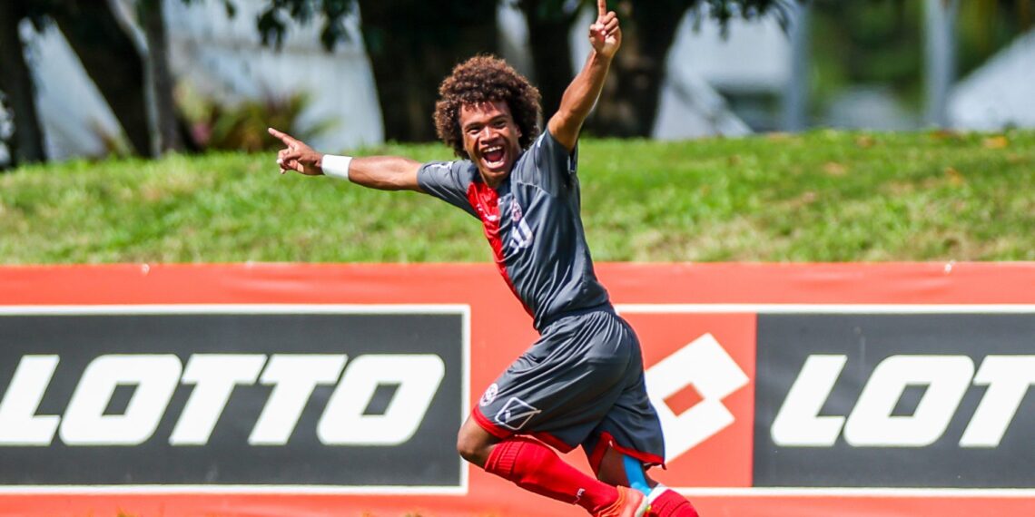 New Caledonia score dramatic winner to book final place New Caledonia score dramatic winner to book final place