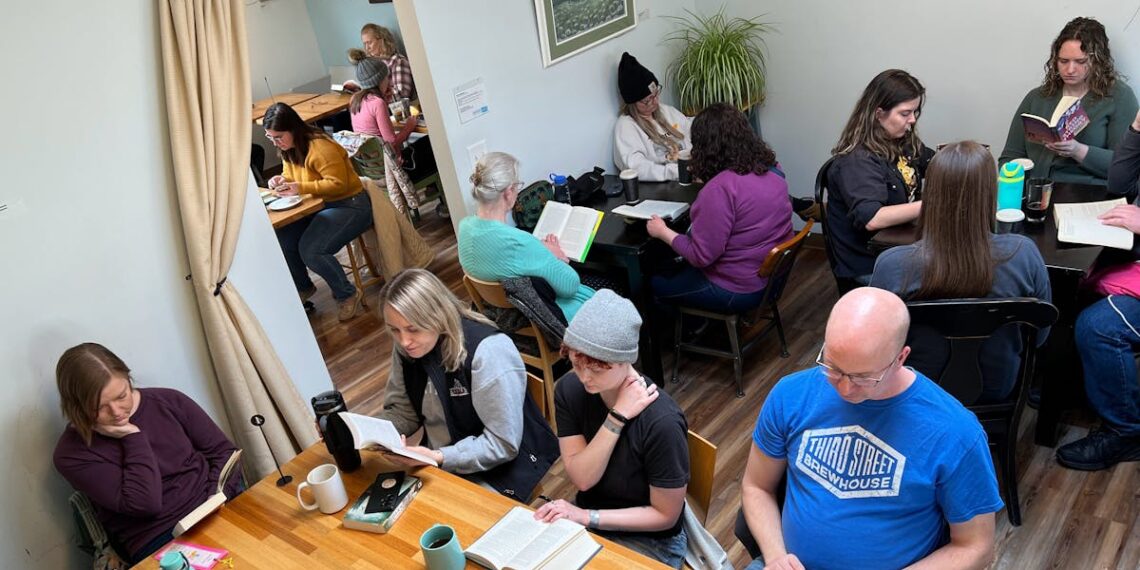 These Minnesota book clubs are silent