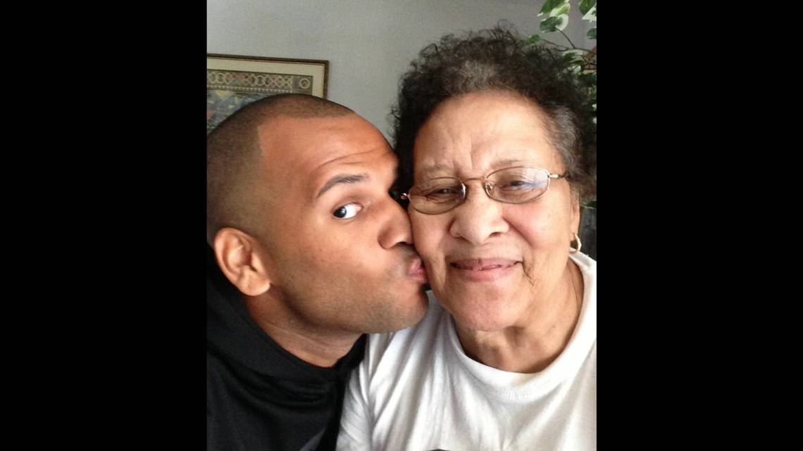 Durham native wins children’s book award Durham native wins children’s book award