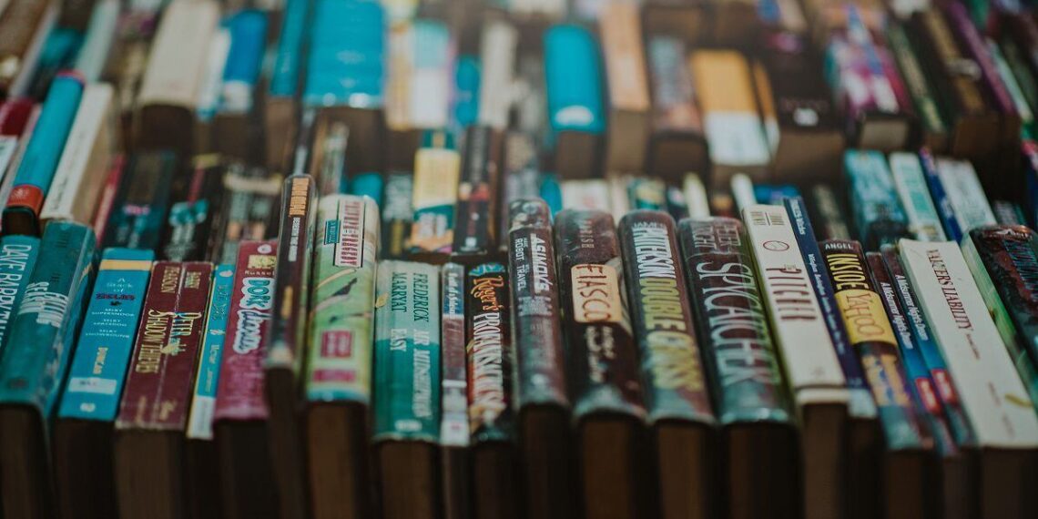 Summer reading list for ’80s fans