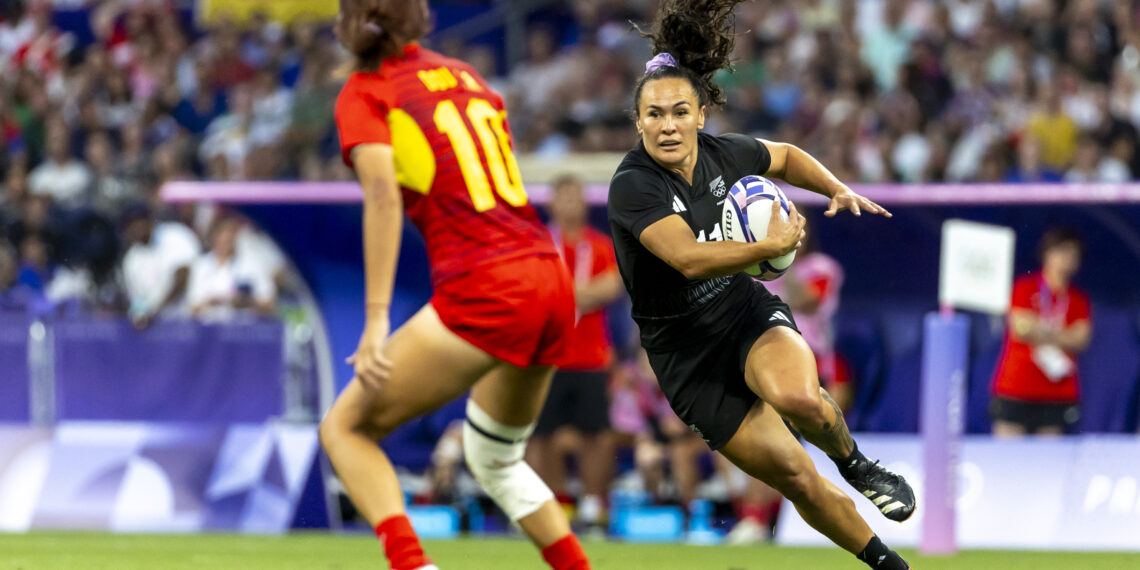 New Zealand Women book place in Paris semifinals » allblacks.com
