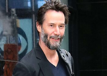 Keanu Reeves Reveals Surprising Tech Issue He Had Writing His New Book